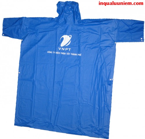 Sản phẩm in áo mưa tay cài in ấn tại Cty TNHH In Kỹ Thuật Số